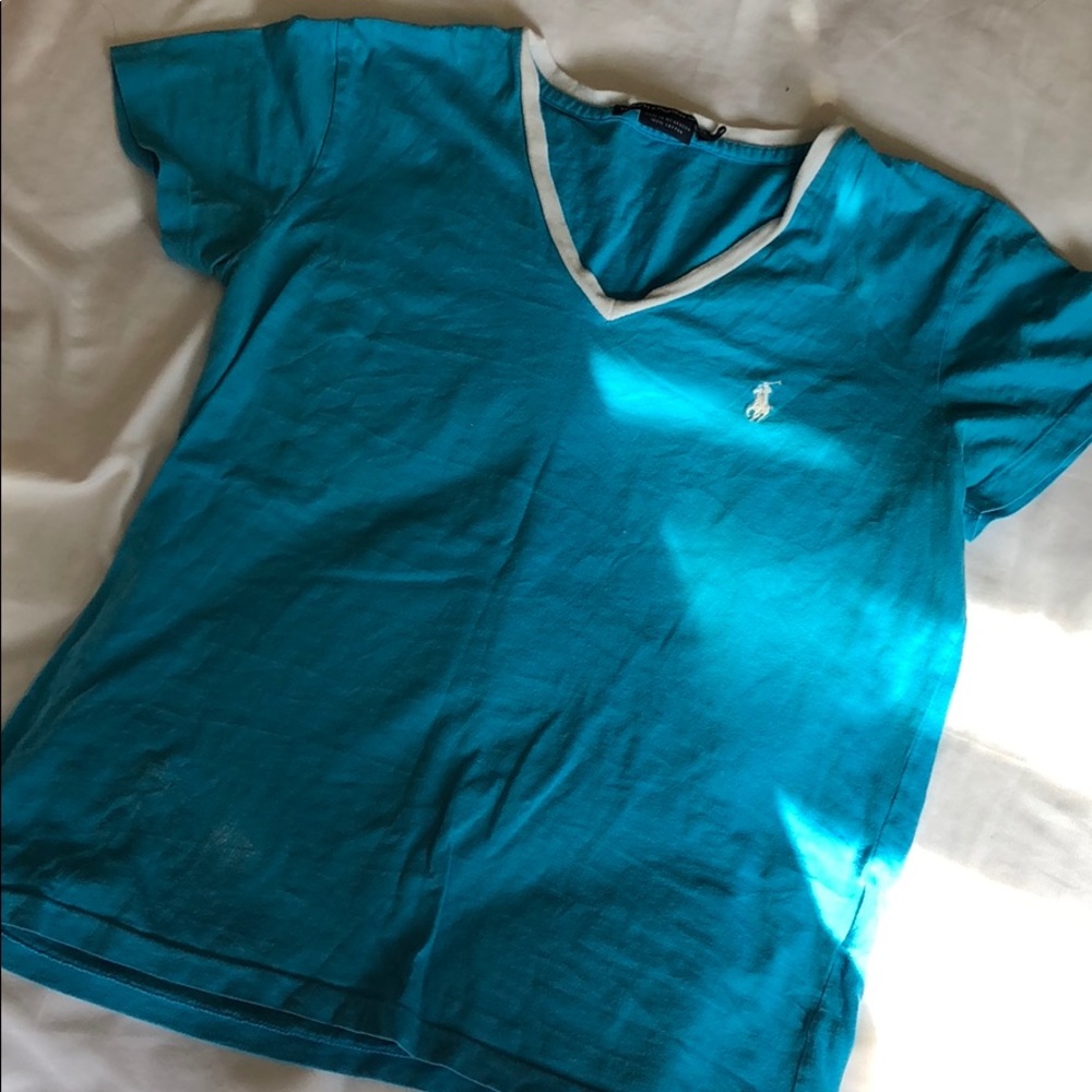 Tee